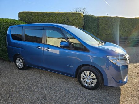 NISSAN SERENA 2.0 S-HYBRID PURE DRIVE AUTO 8 SEATER DR