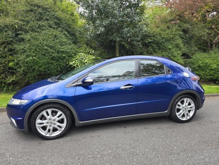 HONDA CIVIC 1.8 i-VTEC ES 5dr
